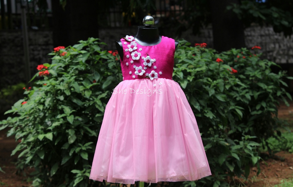 Sleeveless Flower Design Dress