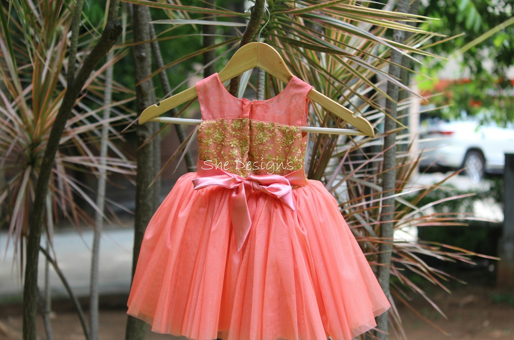 Sleeveless Frock